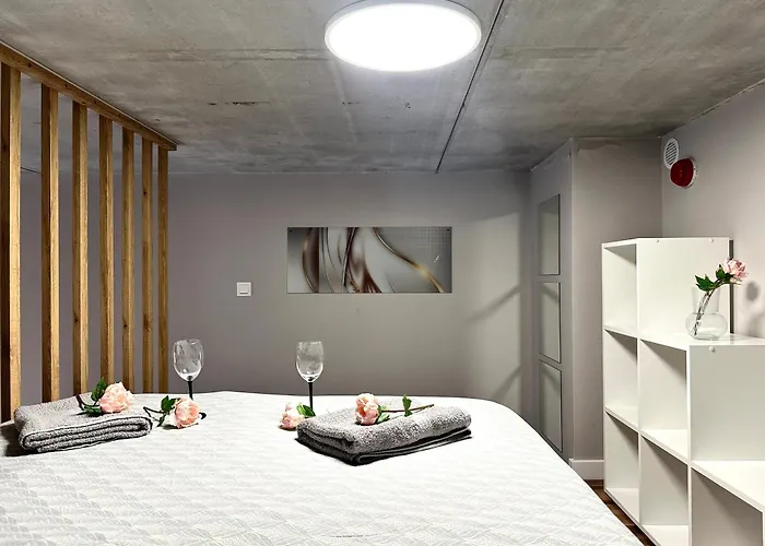 Zarembowicza Apt 36 - Self Check-In 20H - Parking &Lift
