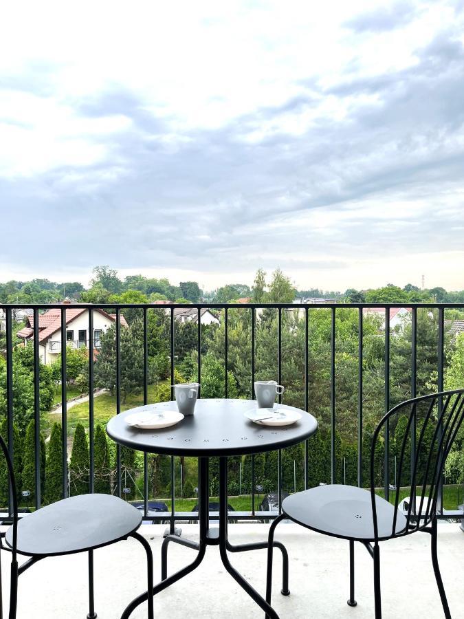 Zarembowicza 36 - Self Check-in 20h - Parking &lift Apartment