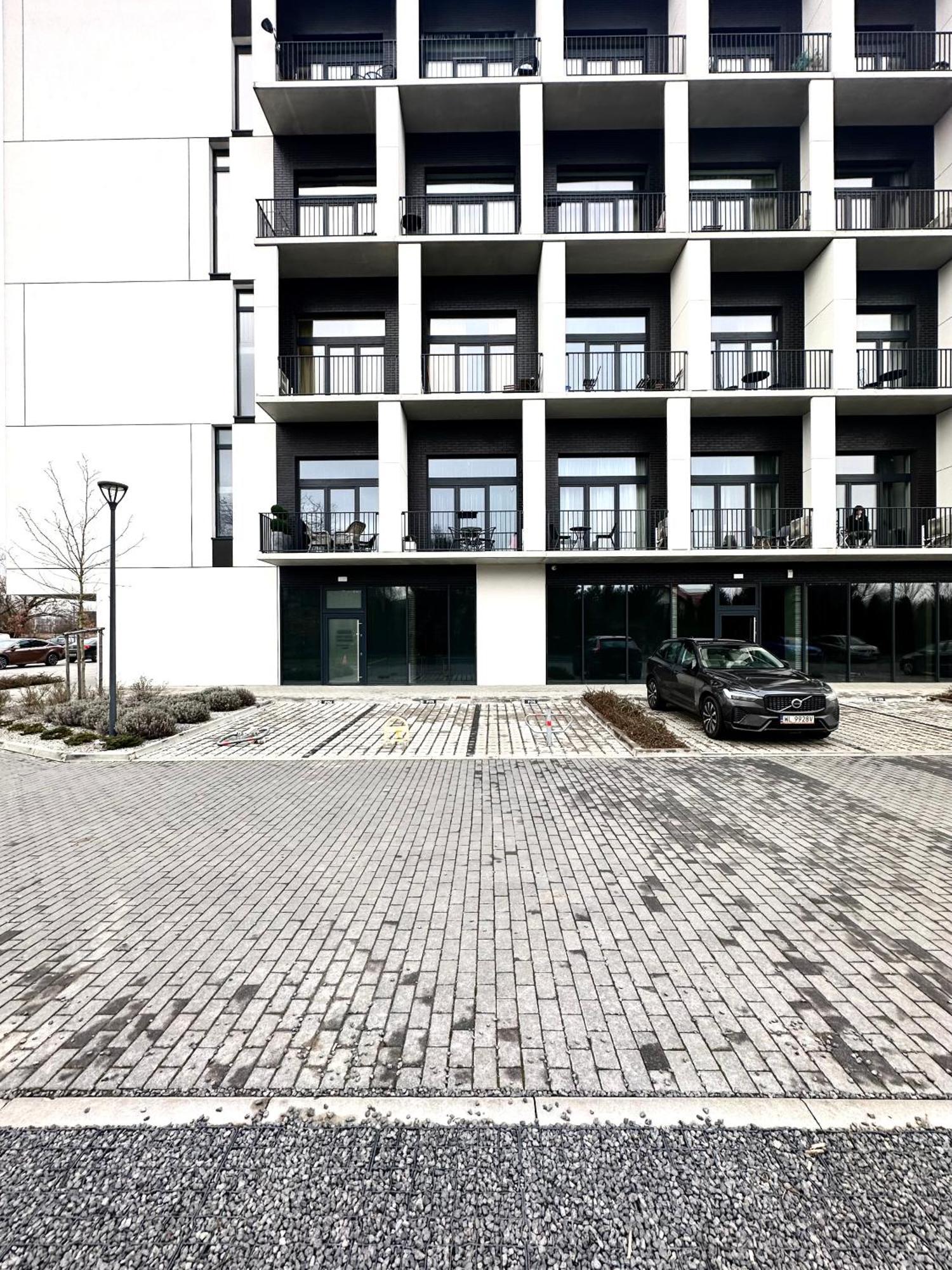 Zarembowicza 36 - Self Check-in 20h - Parking &lift Apartment *