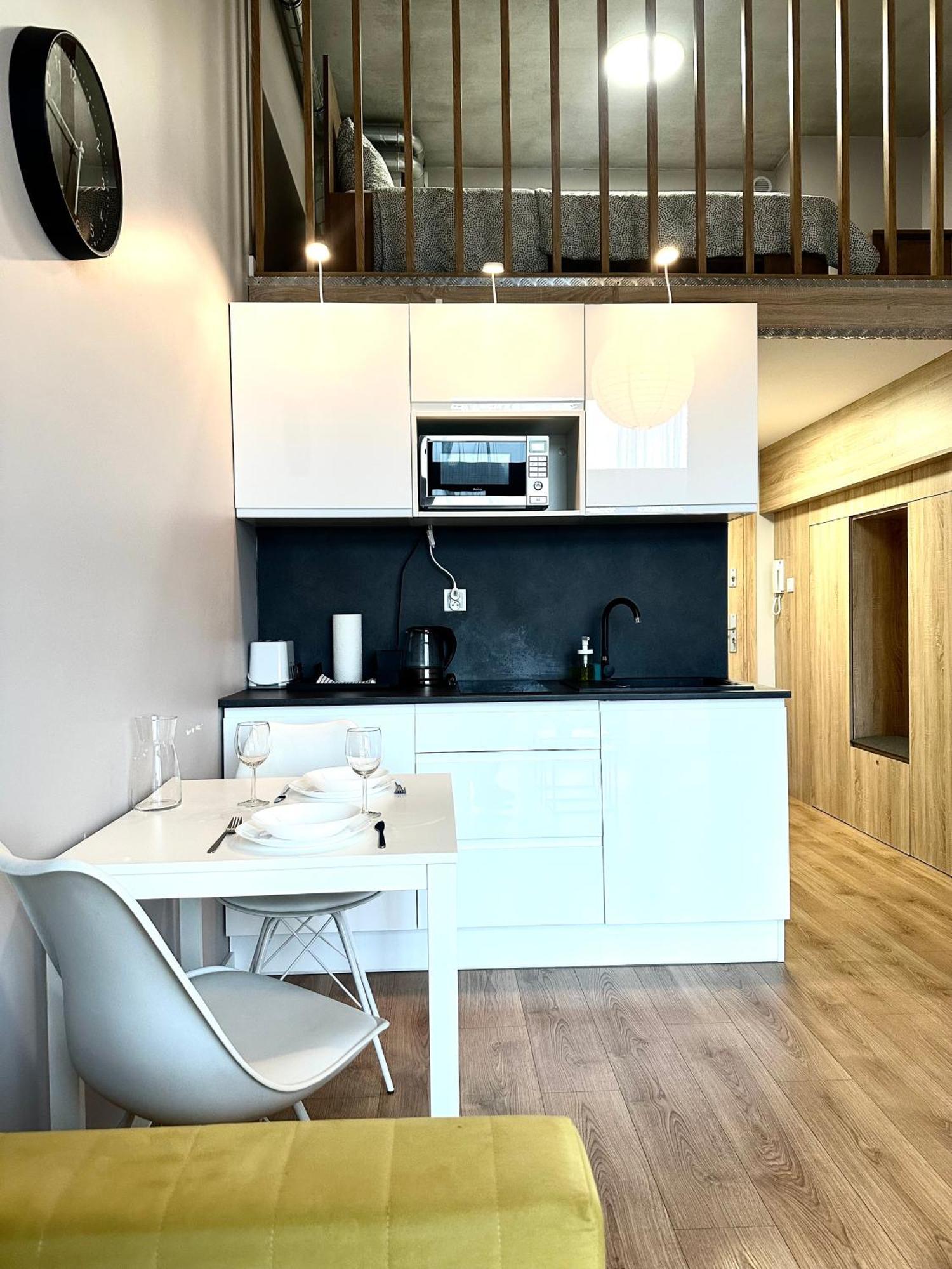 Zarembowicza 36 - Self Check-in 20h - Parking &lift Apartment Breslau